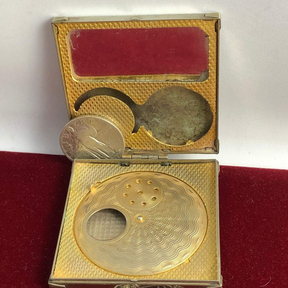 Vintage 1930's Silver Art Deco dance coin compact - Picture 6 of 8